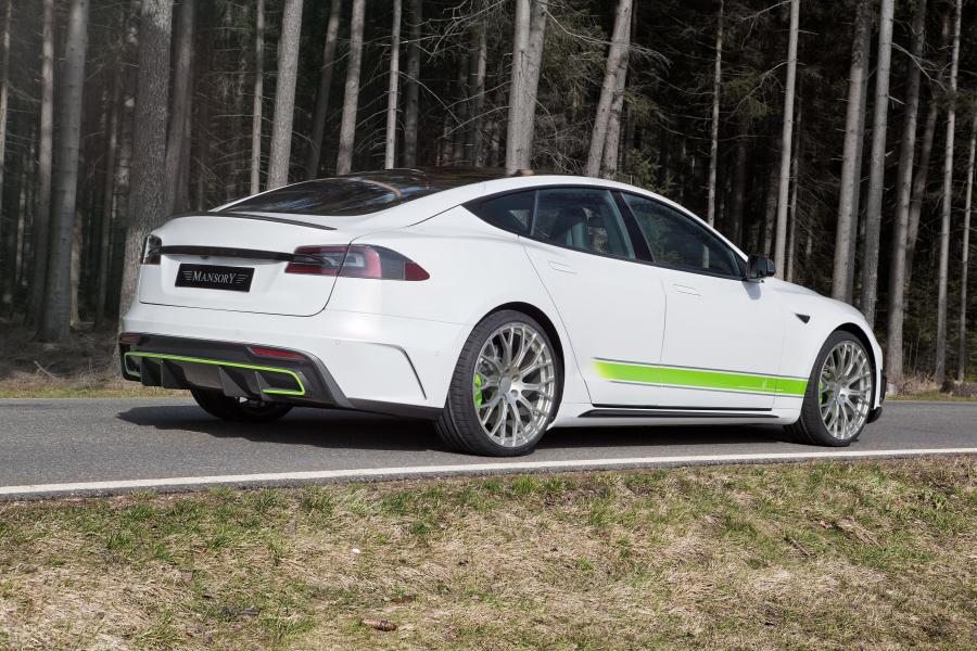  Tesla Model S by Mansory 2016 года  (фото 2 из 7)